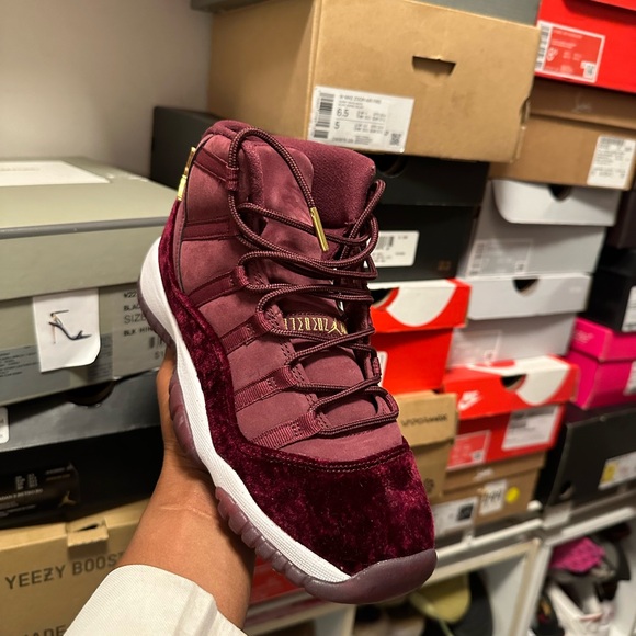 Jordan 11 limited edition - Picture 1 of 2